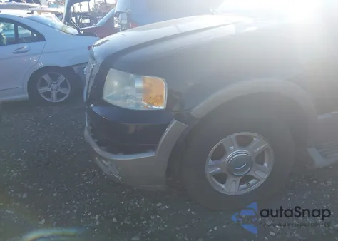 2004 Ford Expedition Eddie Bauer z USA, uszkodzony, nr VIN 1FMFU18LX4LA66039